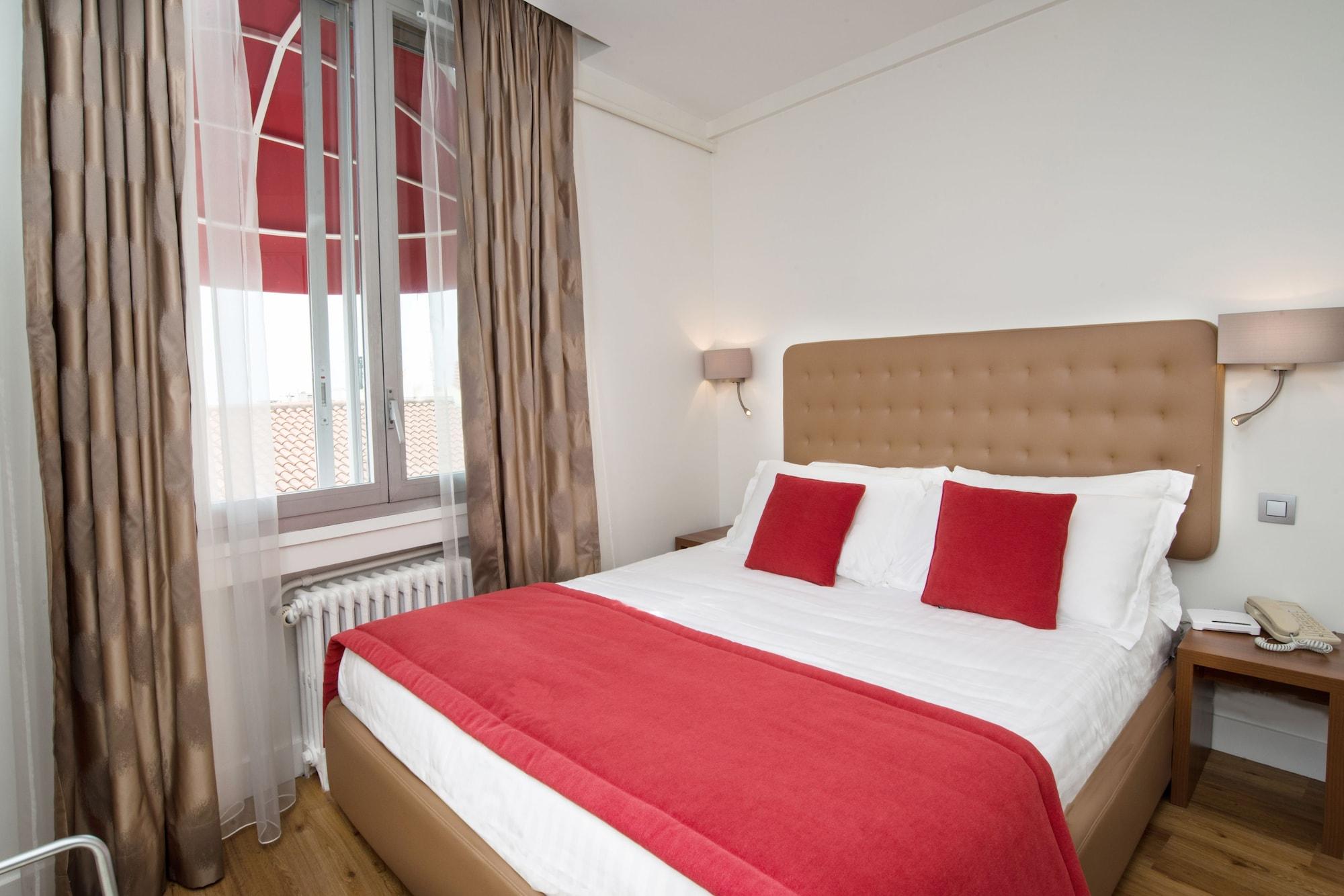 Hotel De France Канни Екстер'єр фото