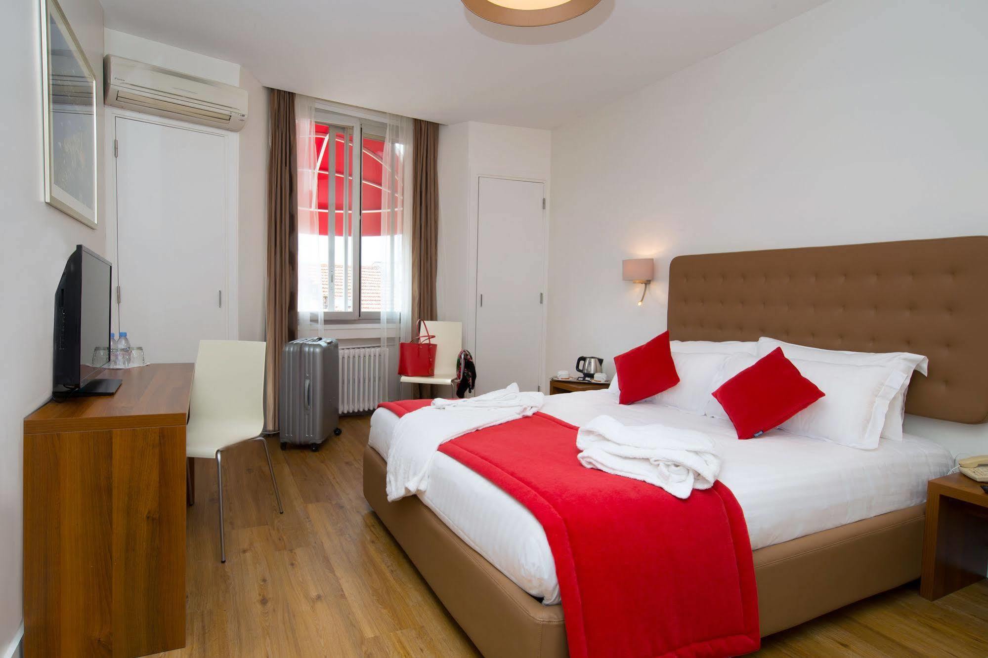 Hotel De France Канни Екстер'єр фото